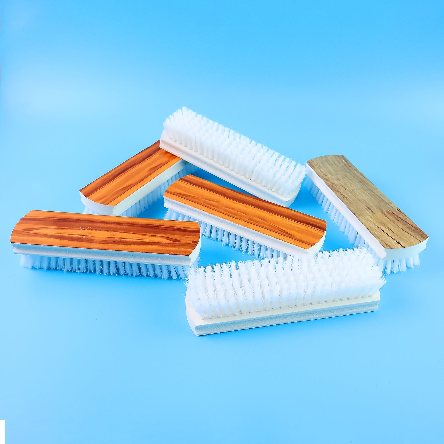 Veepee 6-piece washing brush set with multi-color bristles and wooden handles