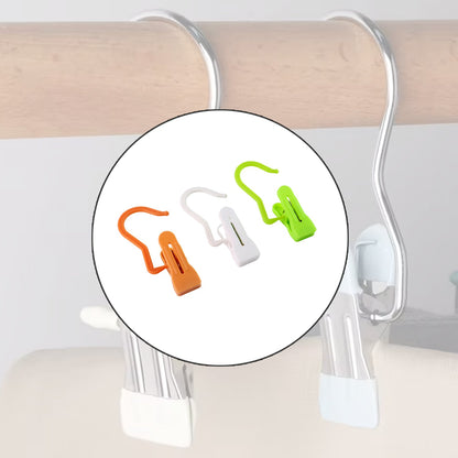 Hanging hook clip holding cloth securely using strong grip mechanism