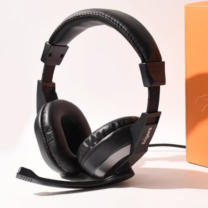 Wired headset with flexible mic ideal for audio calls and gaming