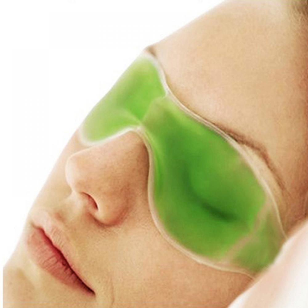 Ergonomic silk eye mask designed for comfort and dark circles relief.