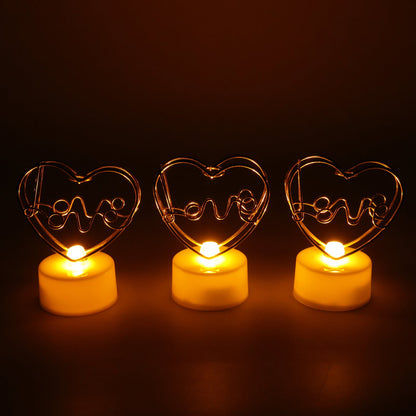 Couple gift set with heart-shaped love décor and roses
