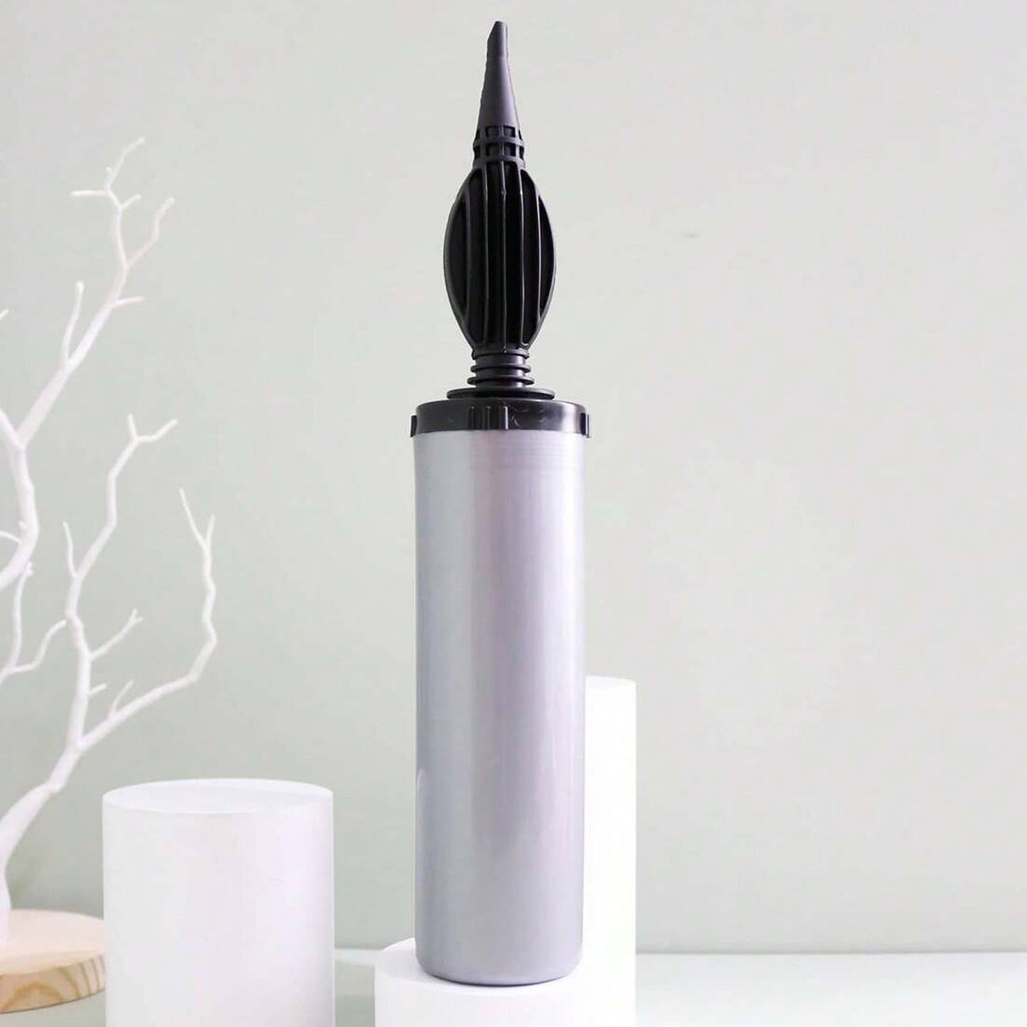 Lightweight hand balloon pump ideal for balloons and inflatables