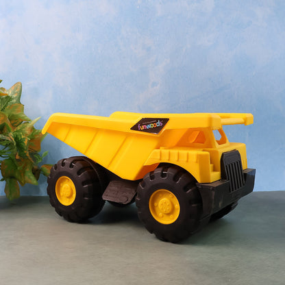 Durable Funwoods friction-powered dump truck toy with tipping dumper bed
