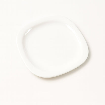 Set of lightweight break-resistant plastic square plates in white