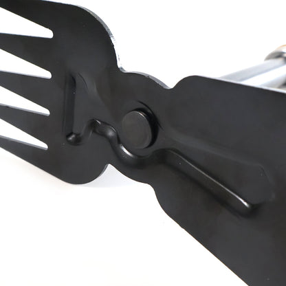 Gardening tool set used for loosening and cultivating soil