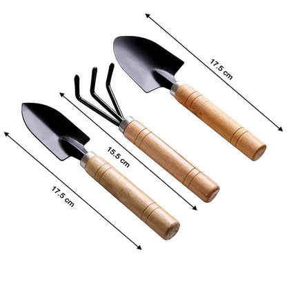 Wooden handles of gardening tools kit for comfortable grip