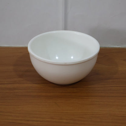 Glossy white melamine serving bowl ideal for daily use