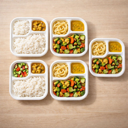 Side angle image of heat and oil resistant 3-compartment bagasse square plate