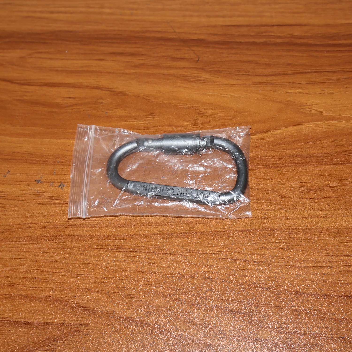 Utility carabiner hook with screw lock for daily carry