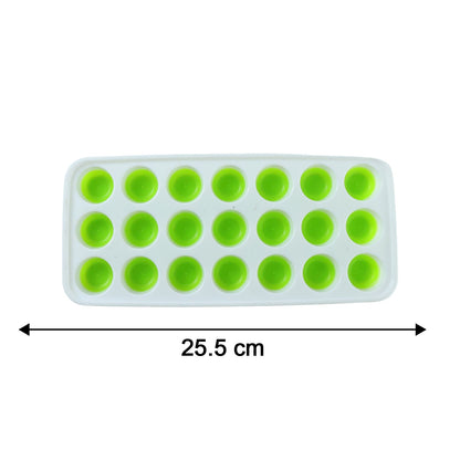 Round ice cube maker for beverages and desserts