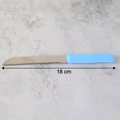 Clean and sharp stainless steel kitchen knives for cutting fruits and vegetables