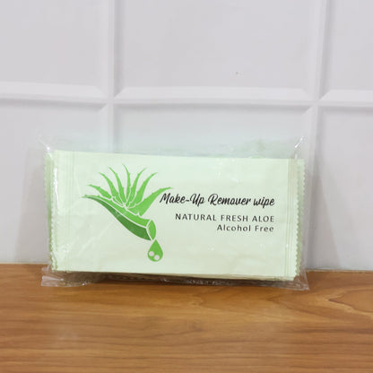 Refreshing aloe makeup remover wipes for sensitive and dry skin