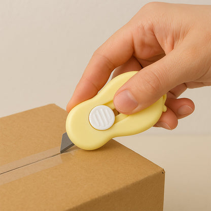 Compact and lightweight mini cutter easy to carry in pencil case or pocket