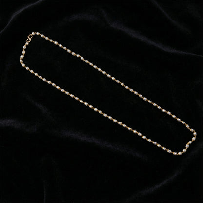 Decorative pearl statement necklace with lightweight gold chain