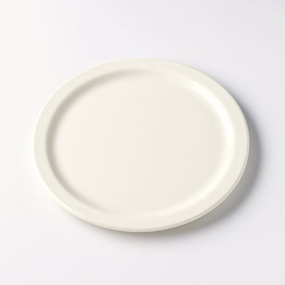 Multi-purpose round serving plate suitable for casual and festive occasions