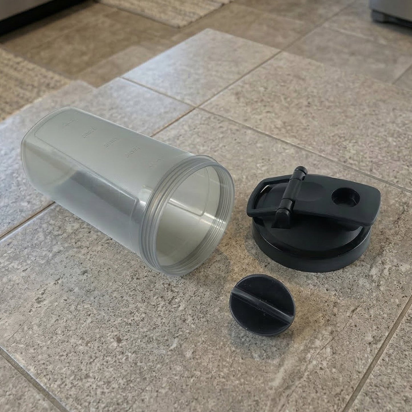 Gym shaker bottle with jump ring mixing ball for smooth pre-workout drink blending