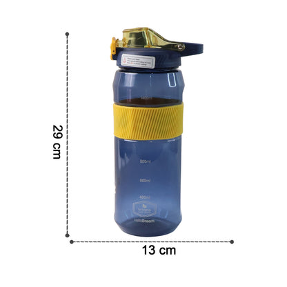 Comparison image showing size of 1400ml sports water bottle