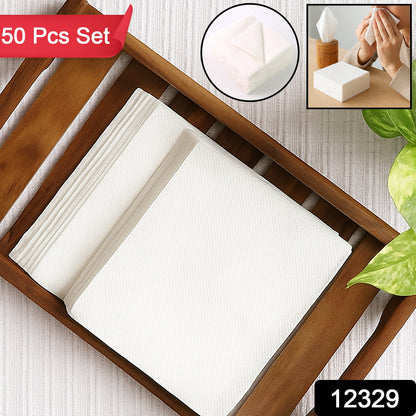 Gentle and highly absorbent facial tissue paper napkins in compact pack