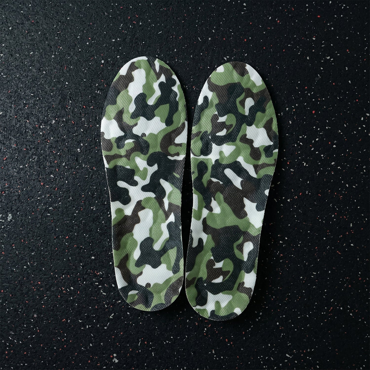 Supportive insoles with anti-slip design